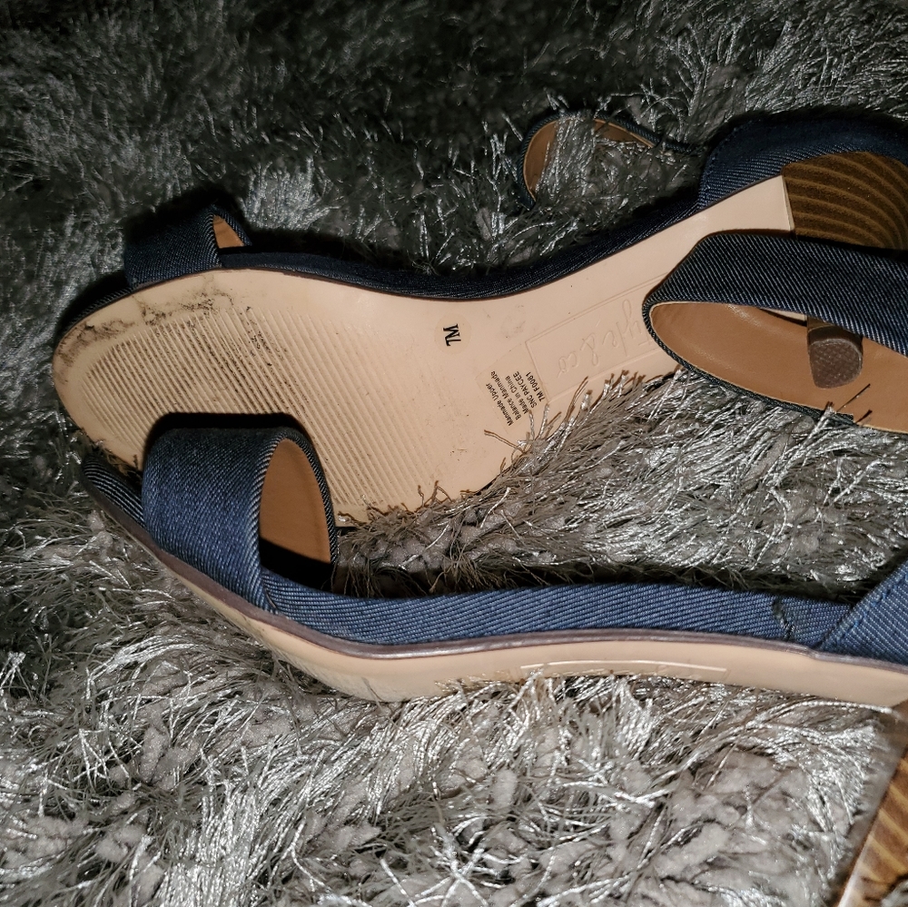 Heels - Picture 3 of 5